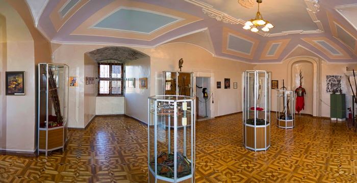 Uzhhorod castle weaponry exhibitionz