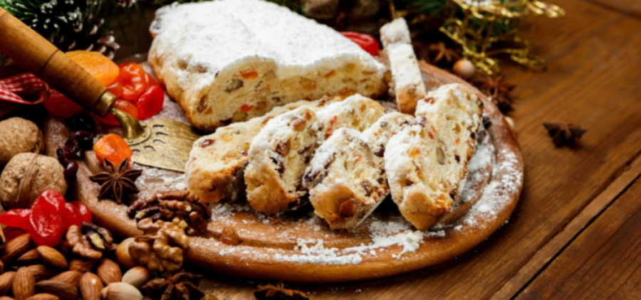 Різдвяний штолен з родзинками