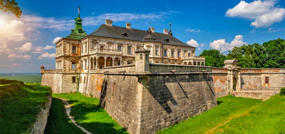 Середньовічний Львів + замки та фортеця Тустань!