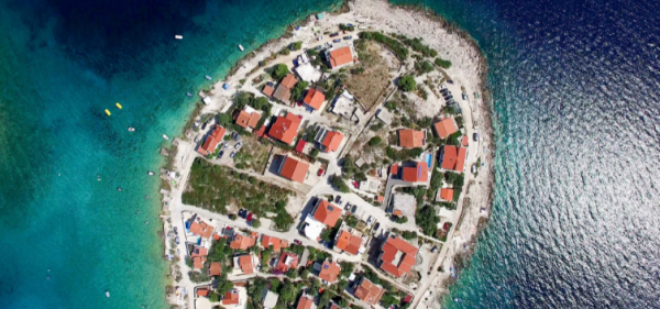 JUST HVAR, ПРОСТО ХВАР. 7 НОЧЕЙ НА МОРІ В ХОРВАТІЇ