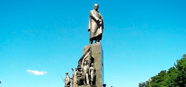 Пам&#039;ятник Т.Шевченку в Харкові